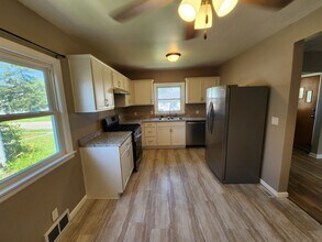 523 W 31st St in Davenport, IA - Building Photo - Building Photo