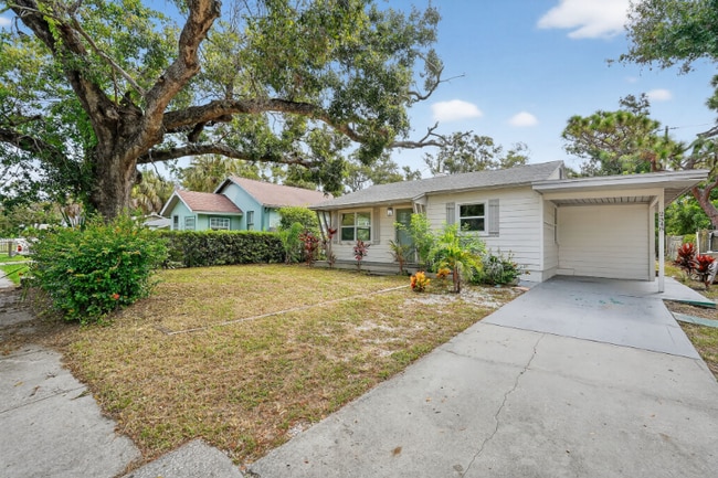 2348 37th St S in St. Petersburg, FL - Building Photo - Building Photo