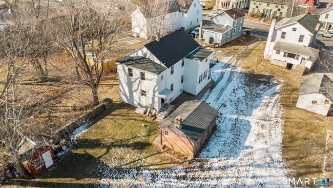 26 Water St in Guilford, CT - Building Photo - Building Photo