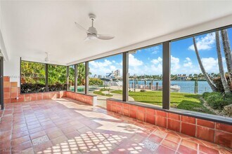 1570 Bay Dr in Miami Beach, FL - Building Photo - Building Photo