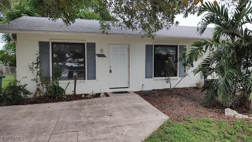 585 106th Ave N in Naples, FL - Building Photo