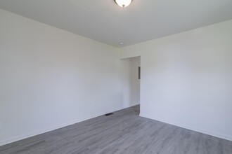 4513 Willard St in Charlotte, NC - Building Photo - Building Photo