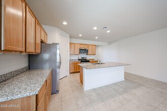 25333 N 172nd Dr in Surprise, AZ - Building Photo - Building Photo