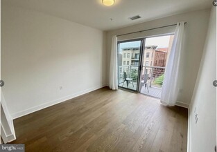 2550 17th St NW in Washington, DC - Building Photo - Building Photo