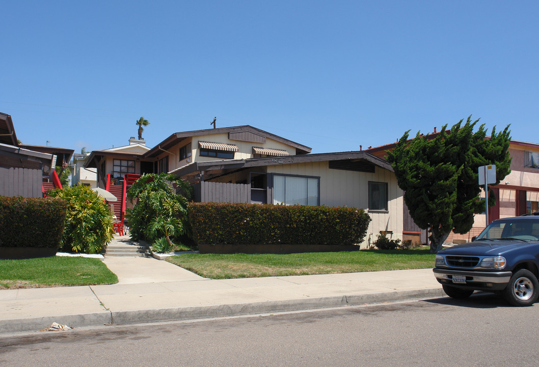 934-940 Tourmaline St in San Diego, CA - Building Photo