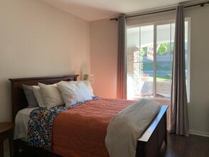 1684 Tamarron Dr in Corona, CA - Building Photo - Building Photo