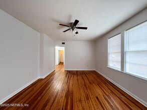 2575 Myra St in Jacksonville, FL - Building Photo - Building Photo