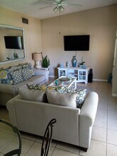 4220 37th Ave N in St. Petersburg, FL - Building Photo - Building Photo