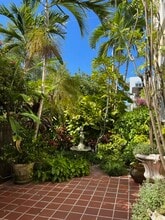 1361 Meridian Ave in Miami Beach, FL - Building Photo - Building Photo