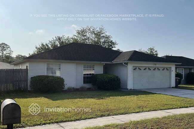 7761 Pikes Peak Dr in Jacksonville, FL - Building Photo - Building Photo