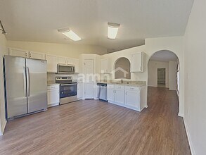 6346 Tabogi Trail in Wesley Chapel, FL - Building Photo - Building Photo