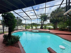 3904 Sweetleaf Dr in Brandon, FL - Building Photo - Building Photo