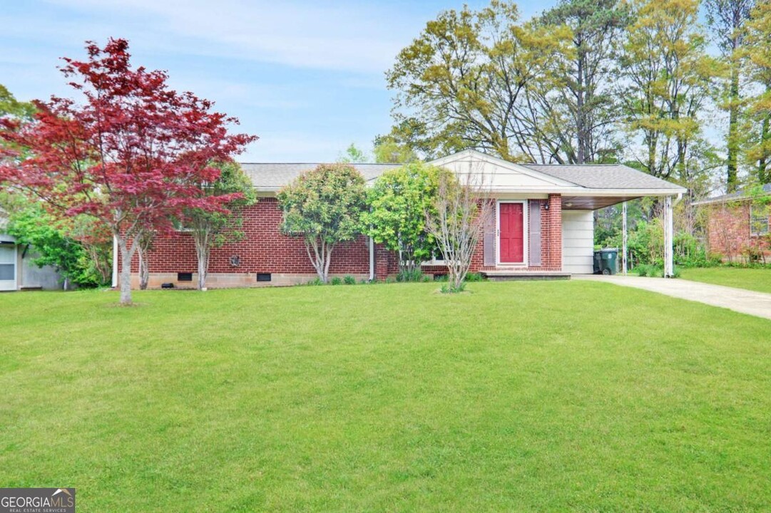 3075 Stratford Arms Dr in Chamblee, GA - Building Photo