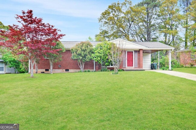 property at 3075 Stratford Arms Dr