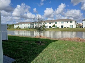 519 Rivergrass St in Port St. Lucie, FL - Building Photo - Building Photo