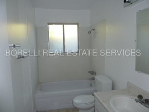 3312 Santa Rosa Ct-Unit -unit C in Merced, CA - Building Photo - Building Photo