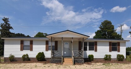 3644 Hunter Hill Rd in Rocky Mount, NC - Building Photo - Building Photo