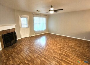 1715 Mountain Brook in Schertz, TX - Building Photo - Building Photo