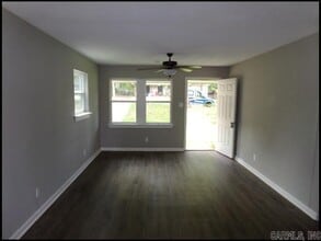 7410 Valley Dr in Little Rock, AR - Building Photo - Building Photo