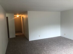 4548 Daisy St in Springfield, OR - Building Photo - Building Photo