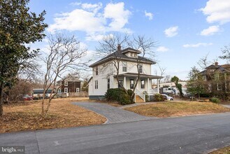 10512 Warfield St in Kensington, MD - Building Photo - Building Photo