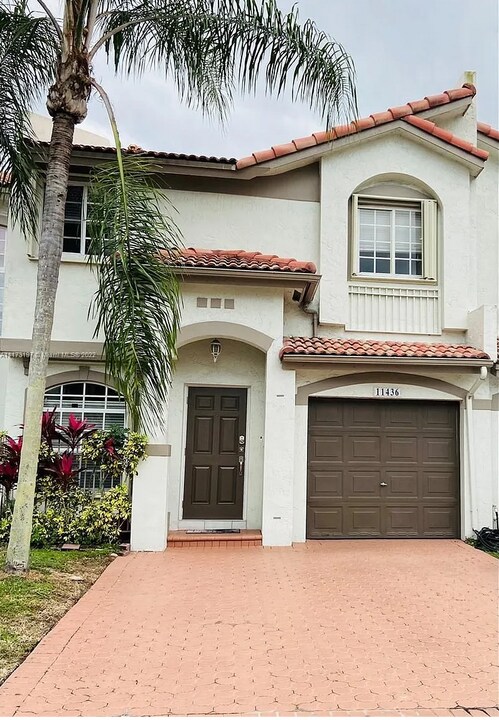 11436 NW 50th Terrace in Doral, FL - Building Photo