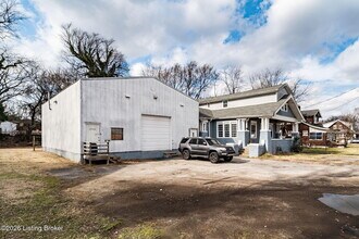 2906 Dixie Hwy in Louisville, KY - Building Photo - Building Photo