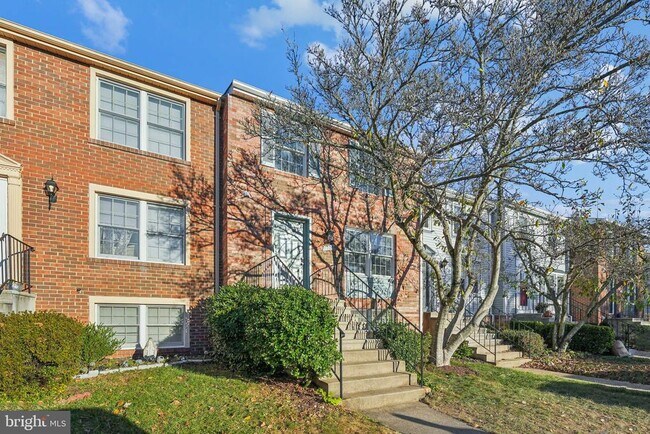 5205 Pleasure Cove Court in Alexandria, VA - Building Photo - Building Photo