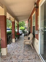 1750 W Craig Pl in San Antonio, TX - Building Photo