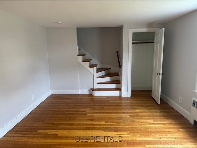 161 Hunnewell St in Needham, MA - Building Photo - Building Photo