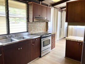 5158 Kilauea Ave in Honolulu, HI - Building Photo