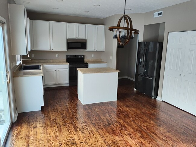 3595 Empire Dr in Beavercreek, OH - Building Photo - Building Photo