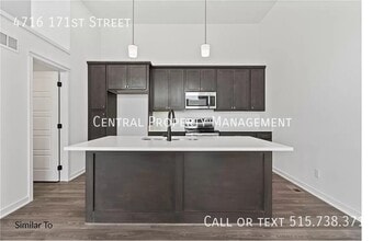 4716 171st St in Urbandale, IA - Building Photo - Building Photo