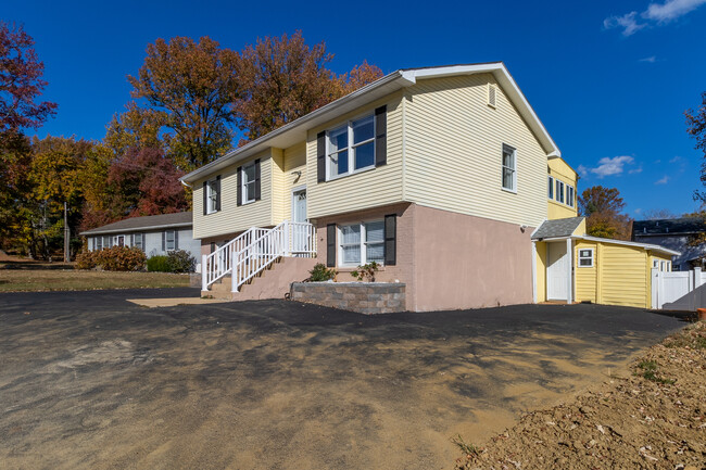 3 Garvey Ln in Newark, DE - Building Photo - Building Photo