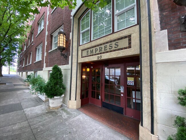20 NW 16th Ave in Portland, OR - Building Photo - Building Photo