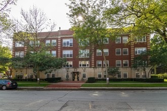 1000 Hinman in Evanston, IL - Foto de edificio - Building Photo