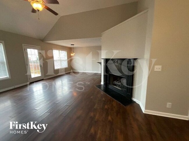 3748 Naples Ct N in Clarksville, TN - Building Photo - Building Photo