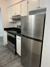 5521 Bay Blvd in Port Richey, FL - Foto de edificio - Building Photo