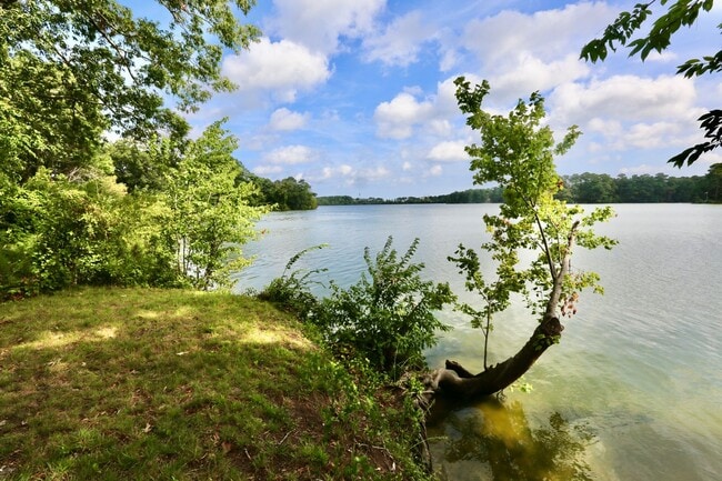 property at 1716 Sunrise Dr