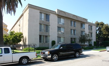 Cedar Park Apartments in Glendale, CA - Building Photo - Building Photo