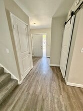 207 Walker Dr in Bolingbrook, IL - Building Photo - Building Photo