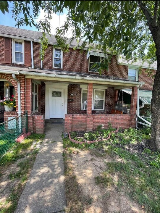 7515 Berkshire Rd in Baltimore, MD - Building Photo