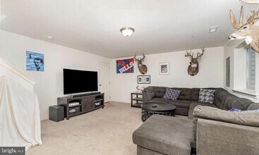 358 Weatherstone Dr in New Cumberland, PA - Building Photo - Building Photo