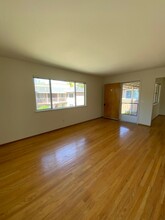 670 Oak Grove Ave, Unit Oak Grove 670 #4 in Menlo Park, CA - Building Photo - Building Photo