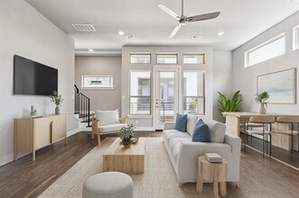 4226 Roseland Ave in Dallas, TX - Foto de edificio - Building Photo