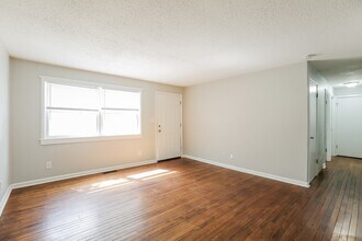 7400 E 86th St in Kansas City, MO - Building Photo - Building Photo