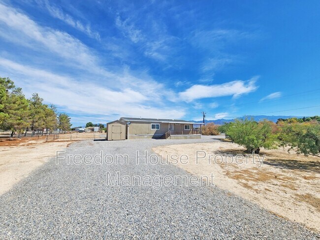 1920 Heritage Dr in Pahrump, NV - Building Photo - Building Photo