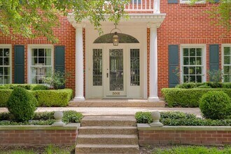 3001 Hillview Rd in Austin, TX - Building Photo - Building Photo