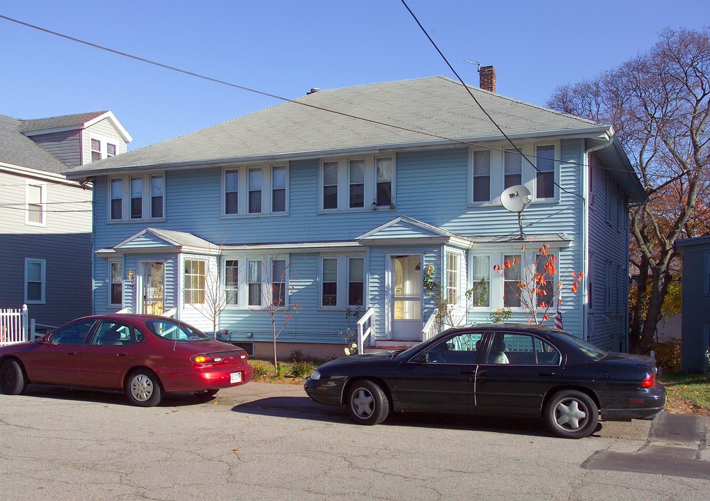 134-136 Old Colony Ave in Quincy, MA - Building Photo