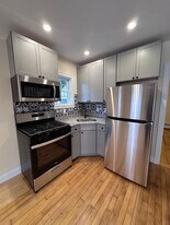 416 Pearl St in Burlington, VT - Building Photo